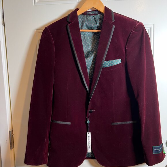 NWT Paisley and Gray Burgundy Velvet Dinner Jacket with Black Satin Trim40R